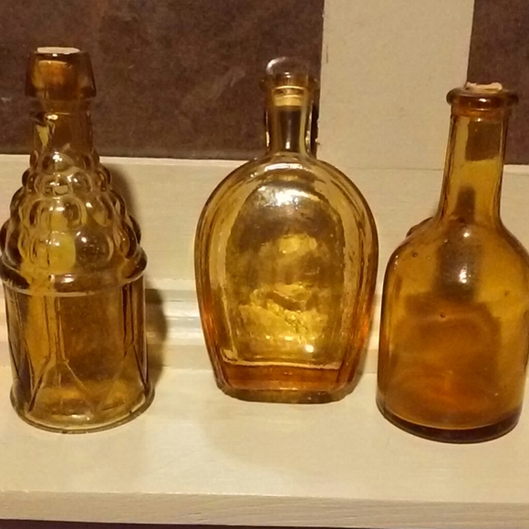 Tiny Collectors Bottles - Picture 2 of 3